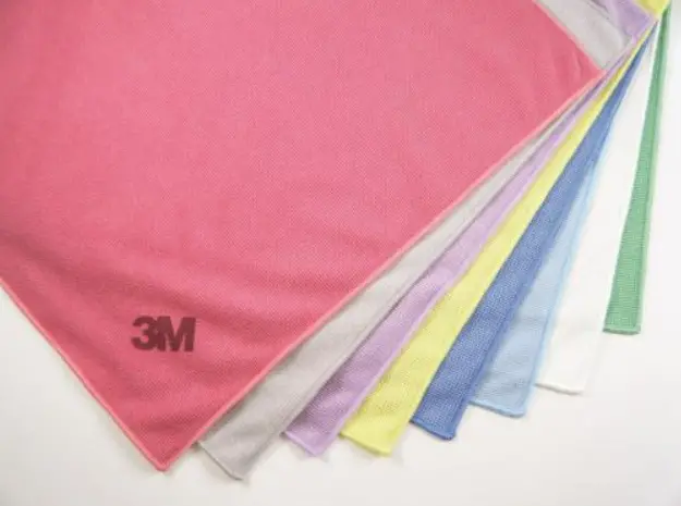 Khăn Lau Vi Sợi Hiệu Suất Cao 3M™ Scotch-Brite™ SQ21, Màu Trắng, Màu Vàng, Màu Đỏ, Màu Xanh Dương 36 cm x 36 cm, 50 Cái/Thùng